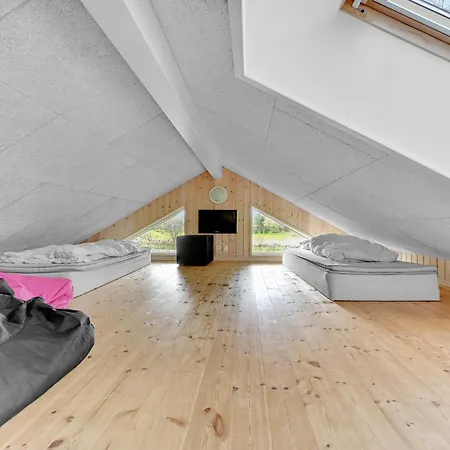 Tatil Evi Stunning Home In Tranekaer With Sauna