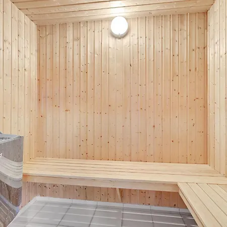 Stunning In Tranekaer With Private Swimming Pool, Be Inside Or Outside Holiday home *