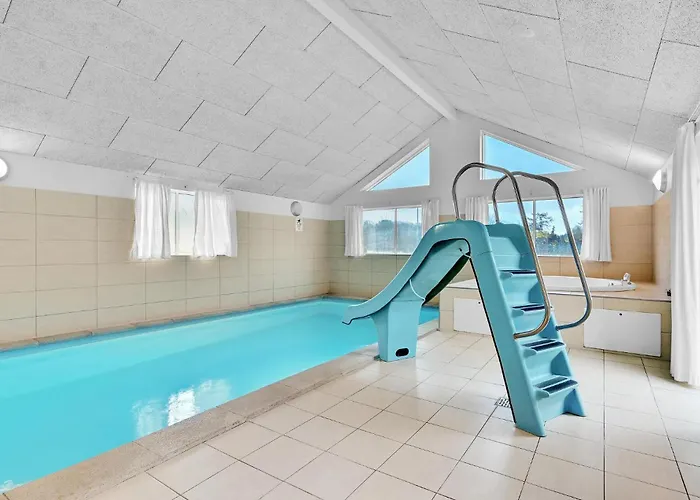 Kronens Have X Nyaraló